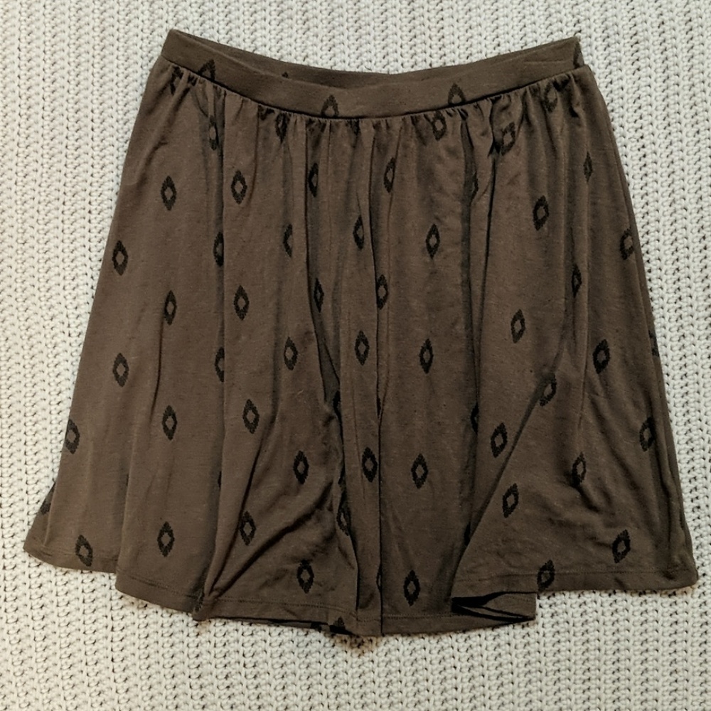 Army green skater skirt 🍁